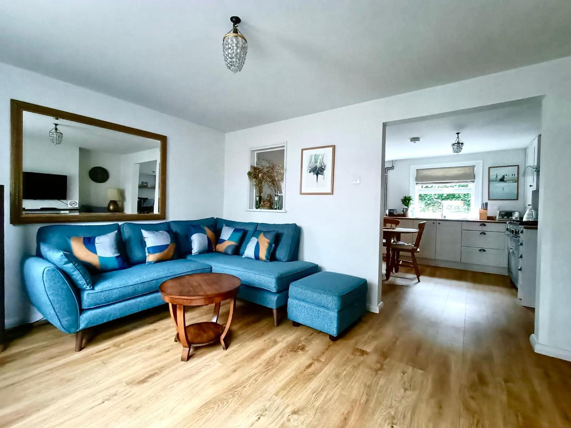 Welcoming 2 Bed Townhouse Near Town Centre & Beach Folkestone Exterior foto